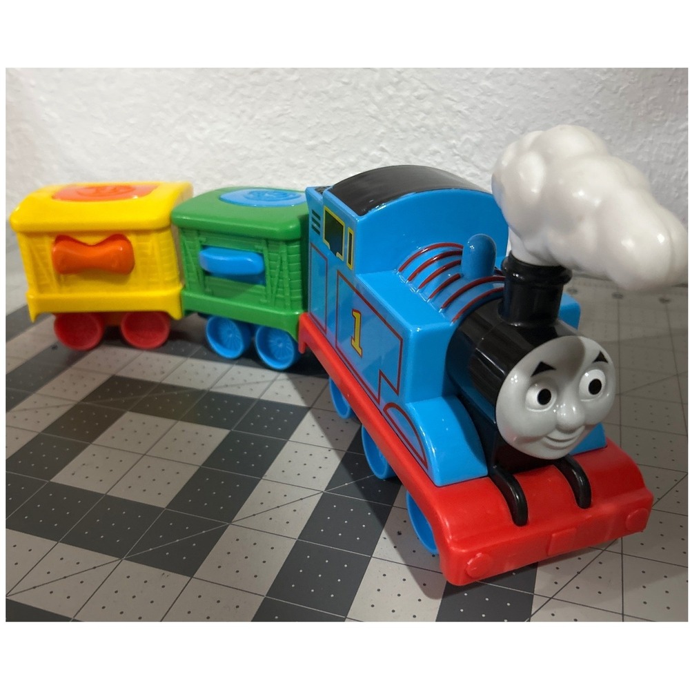 Mattel 2014 Thomas Friends Pop-Up Reveal Train Engine with interactive Cars